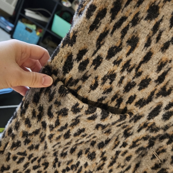 Maurices leopard print heavy cardigan - Picture 2 of 4